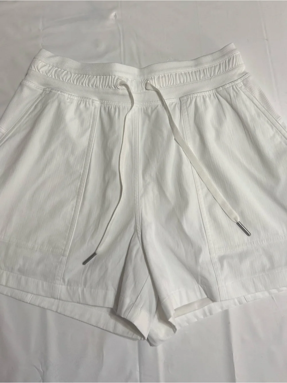 lululemon athletica White Drawstring Athletic Shorts size 4